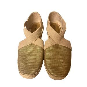 Michael Michael Kors shoes Goldish color sz 7